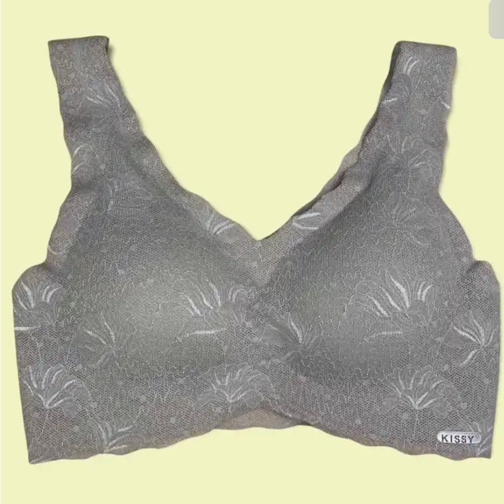 KISSY Sz M Lightly Floral Lined Cups Lace Longline Bralette mint green Color